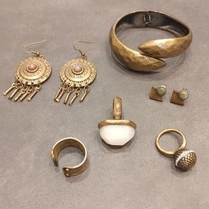 A Beautiful Bronze Set of Jewelry